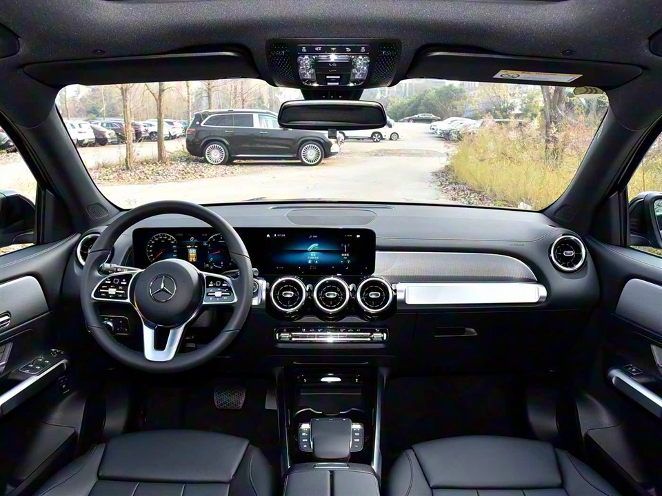 Mercedes-Benz GLB Pre-Owned Automatic SUV Family Used Car Export factory